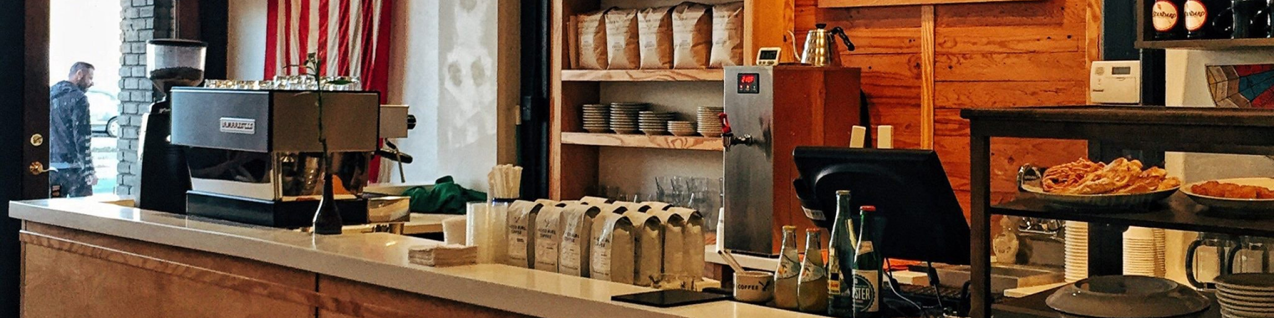 店内レジカウンターの写真